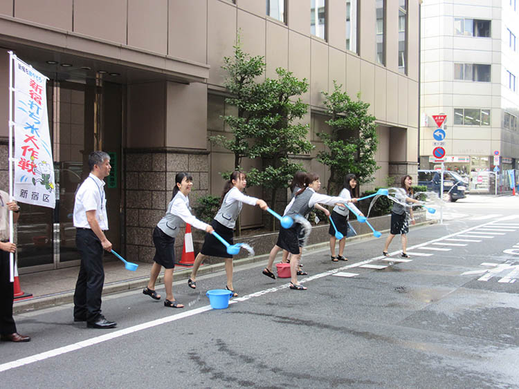 新宿区打ち水大作戦