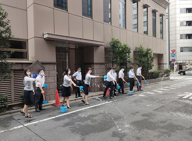 新宿区打ち水大作戦